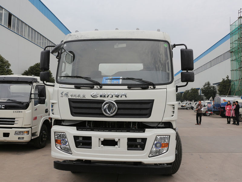 東風專底（20方）綠化噴灑車