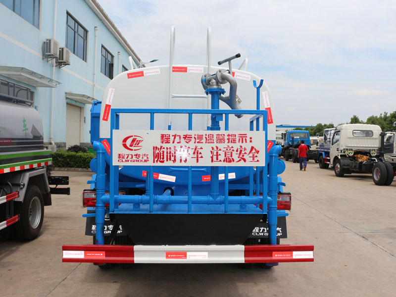 東風多利卡（5方）灑水車