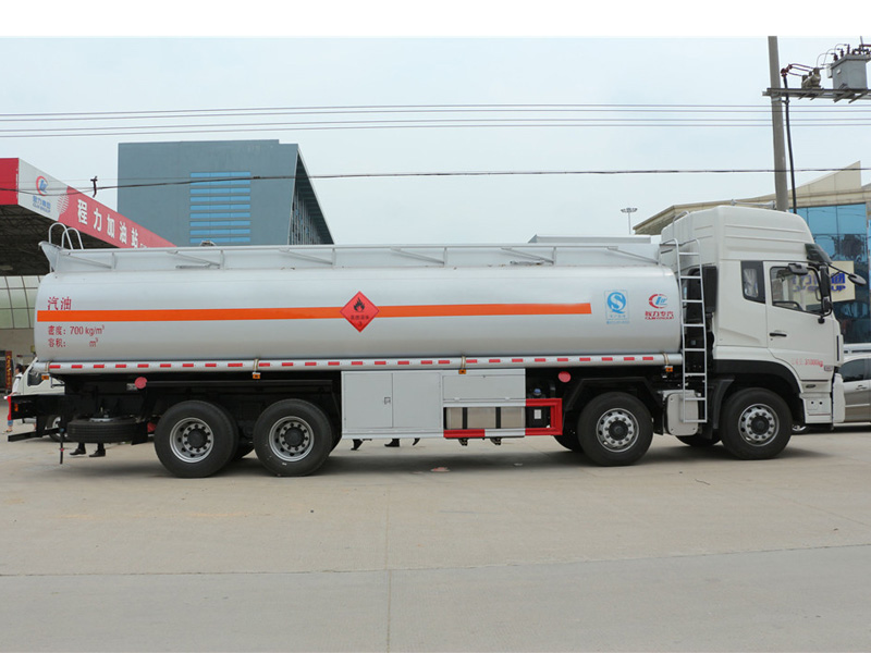 東風(fēng)天龍前四后八（25方）運(yùn)油車
