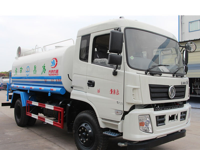 東風(fēng)專底（12方）霧炮灑水車