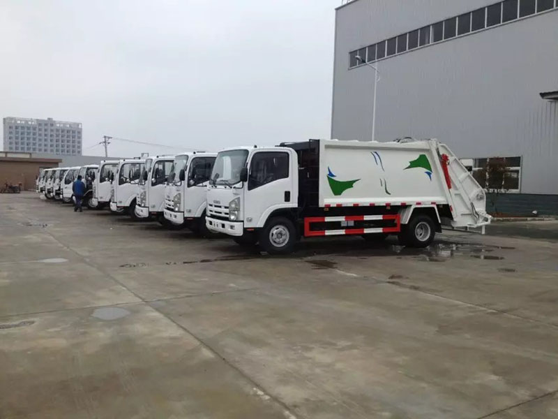 五十鈴（5方）壓縮式垃圾車