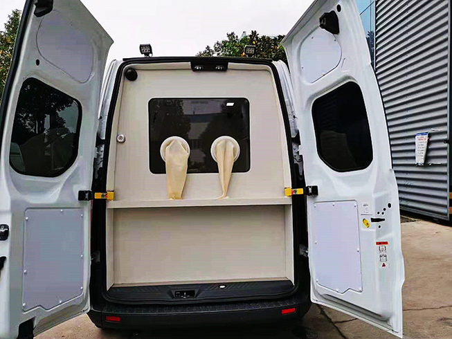 福特全順V362核酸取樣檢測(cè)車