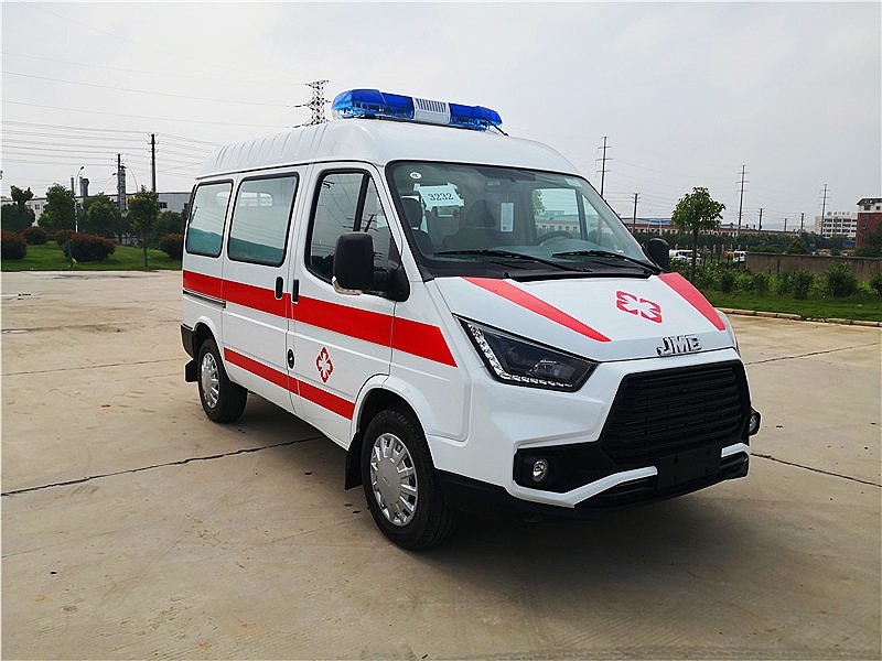江鈴特順短軸中頂柴油版救護(hù)車