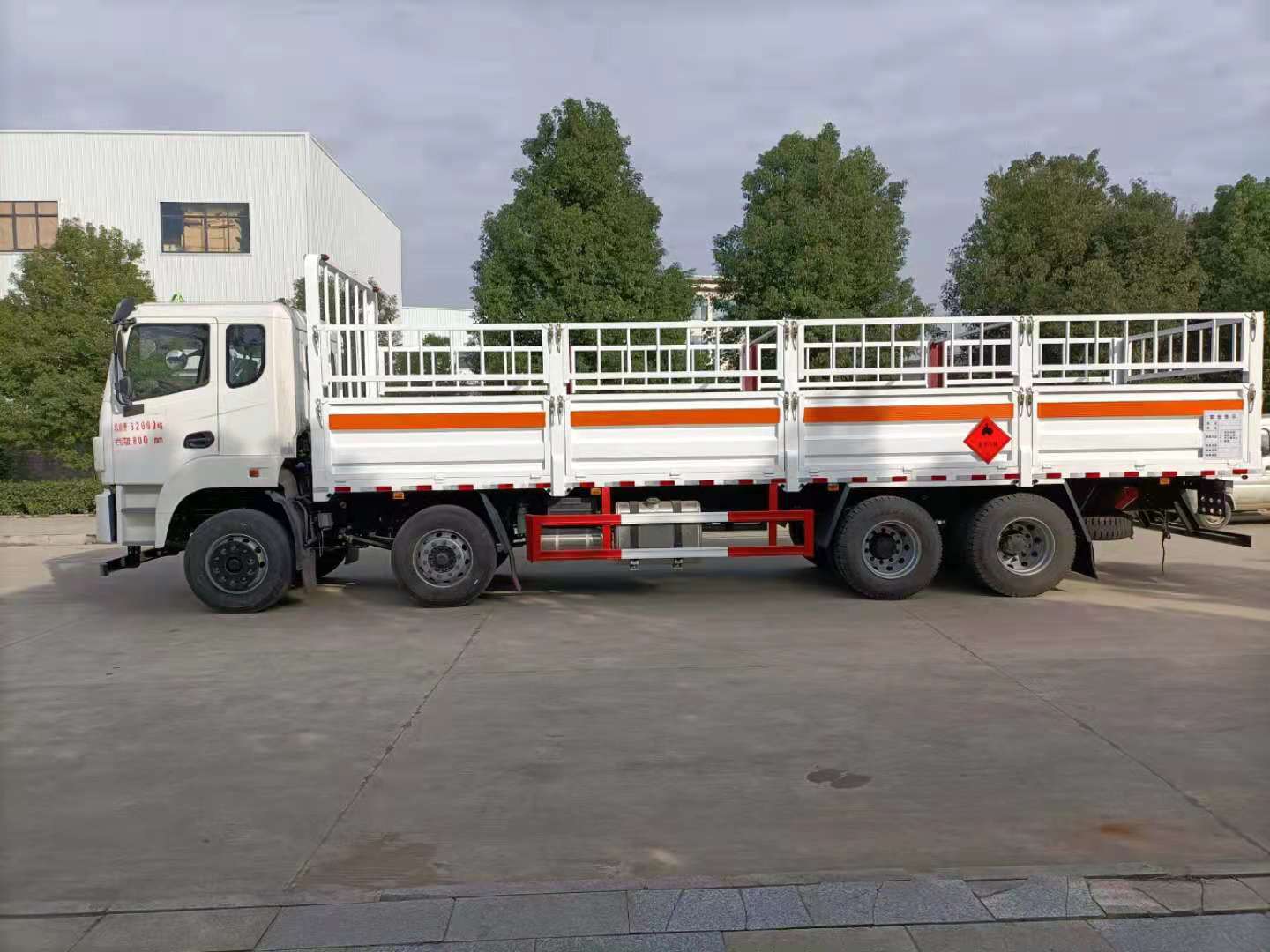東風錦程國六9米6（額載20噸）氣瓶運輸車