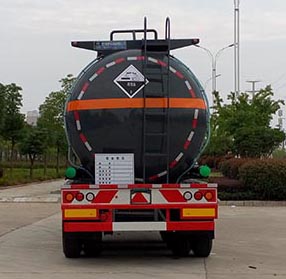 程力威牌CLW9400GFWAJ型腐蝕性物品罐式運輸半掛車