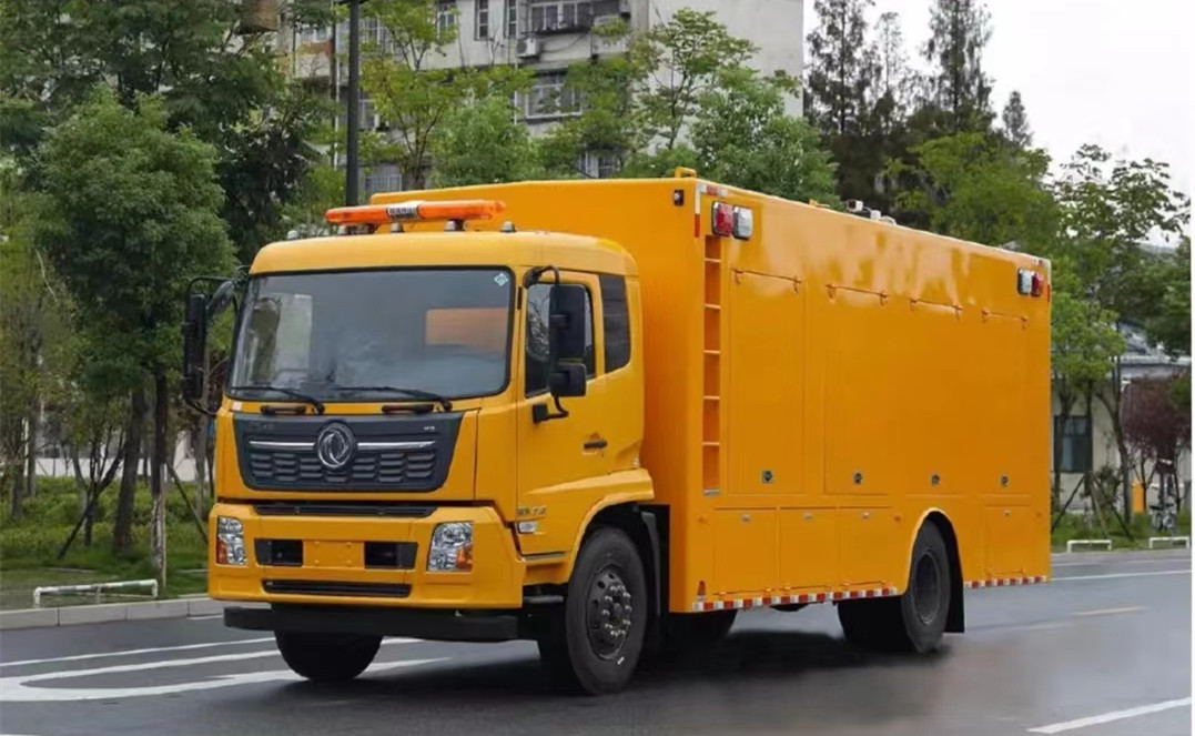東風天錦3000立方排澇救險車