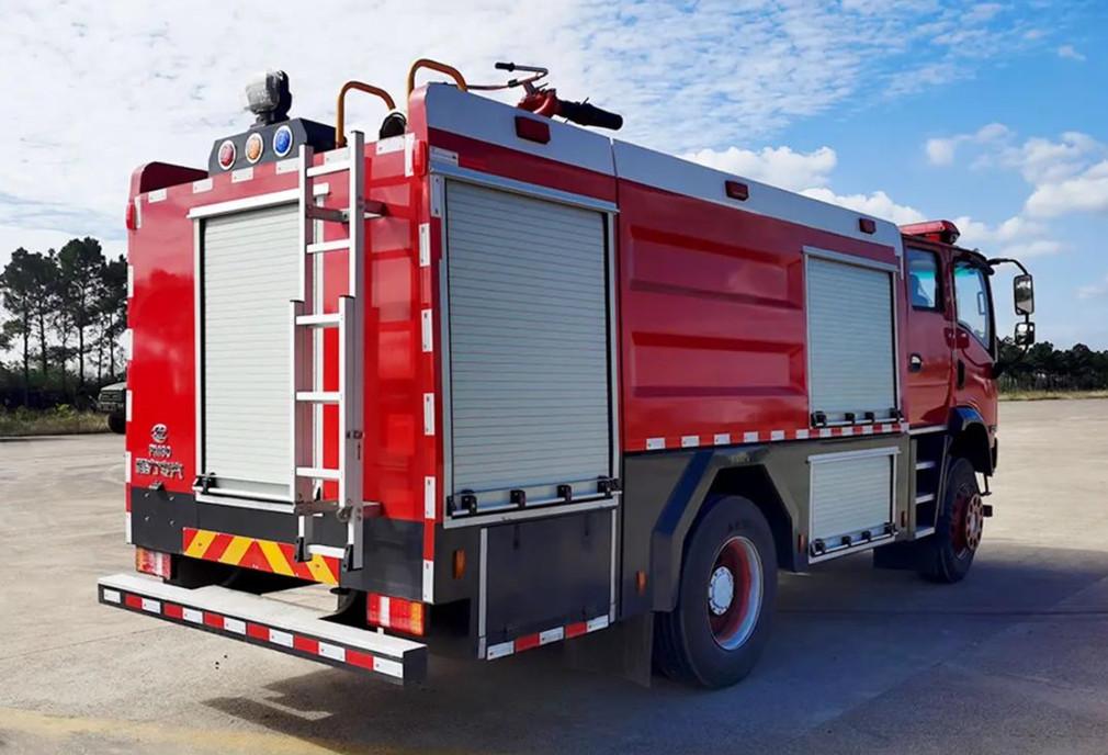 三環(huán)4×4四驅(qū)森林消防車
