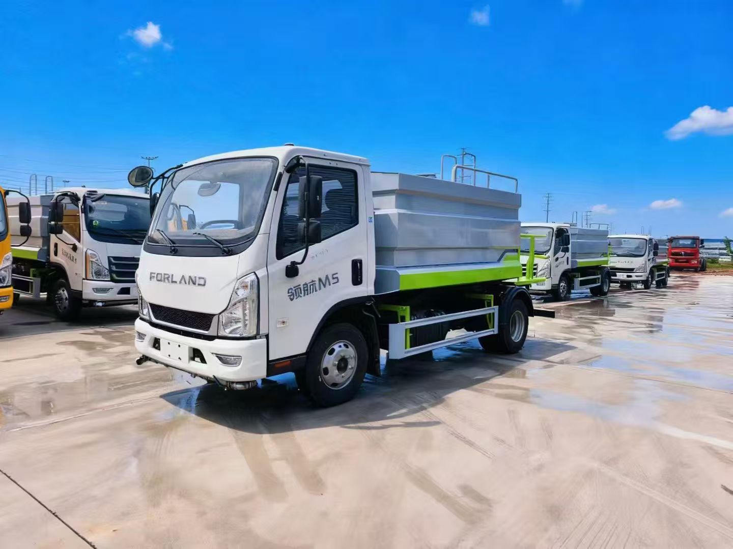 福田M5國六7方藍(lán)牌升級新動力抑塵車