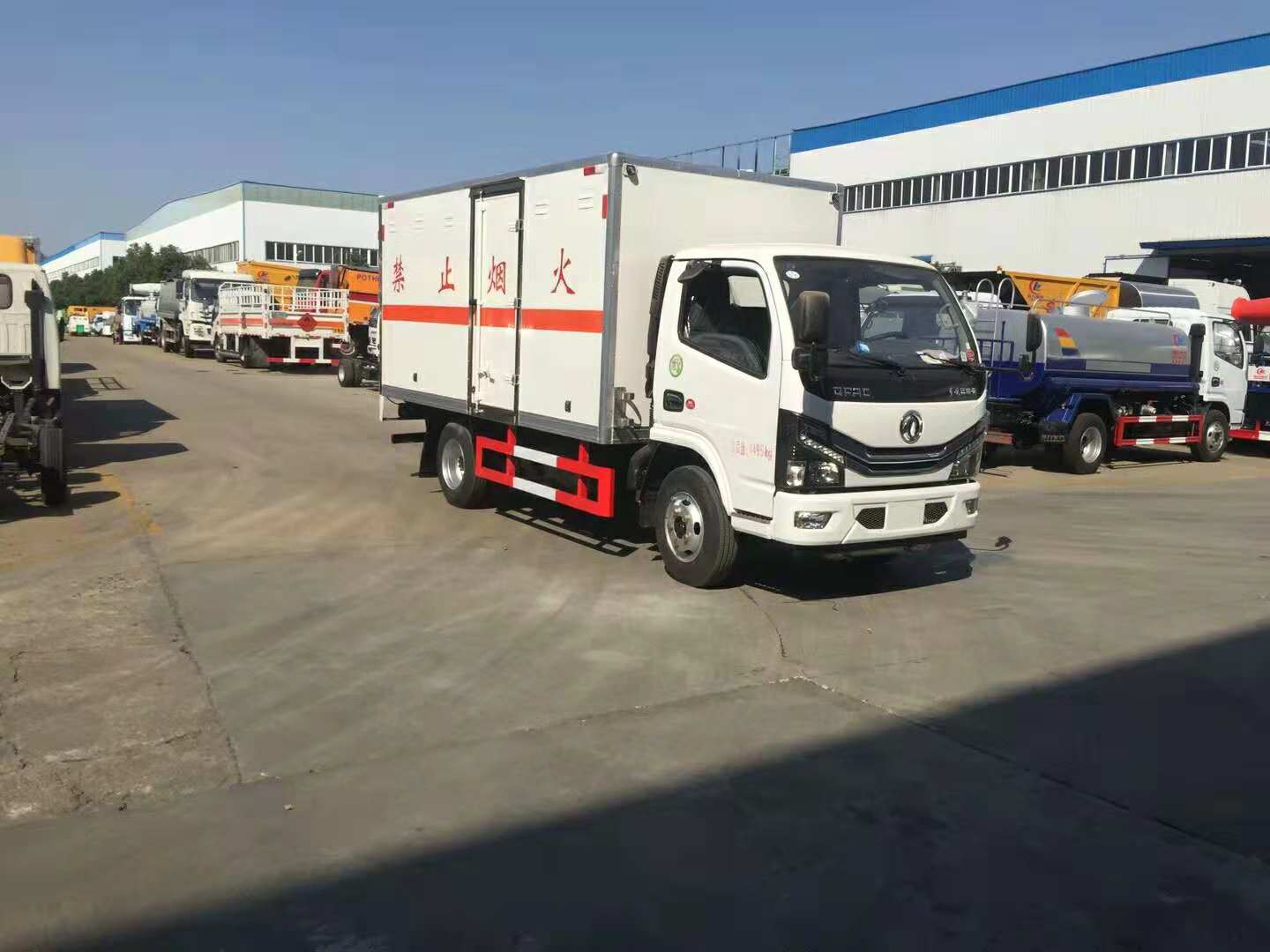 國六東風(fēng)多利卡危貨車已下線
