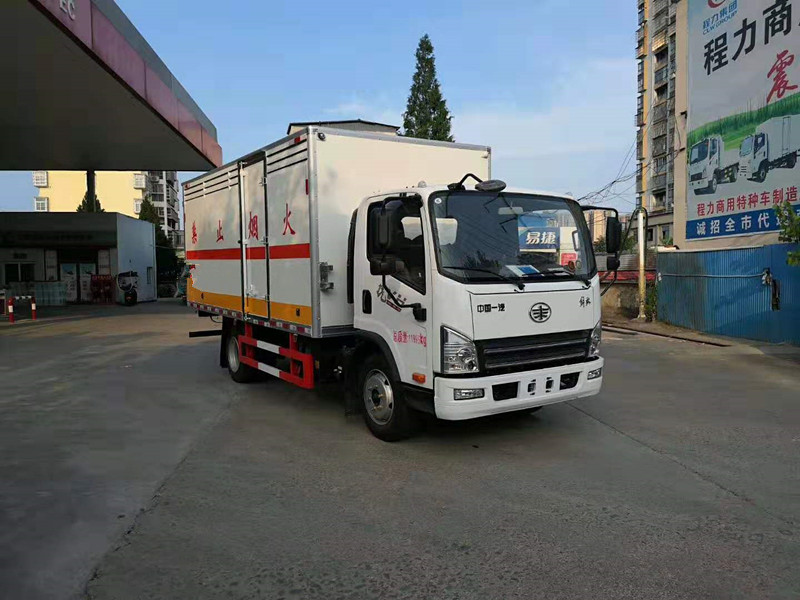 山東馬總訂購解放虎V危險品車順利交車