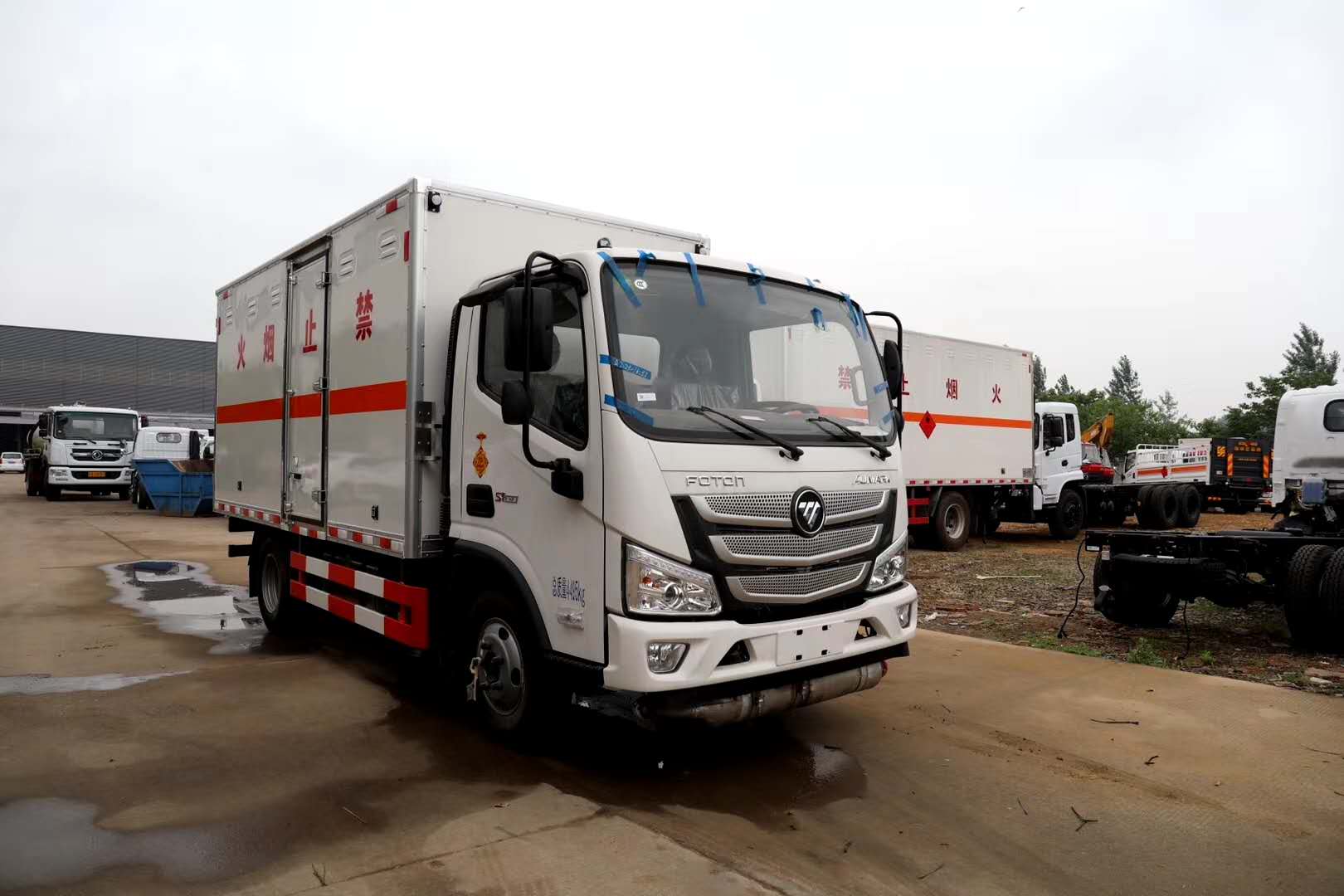 福田國六額載0.9噸爆破器材運輸車