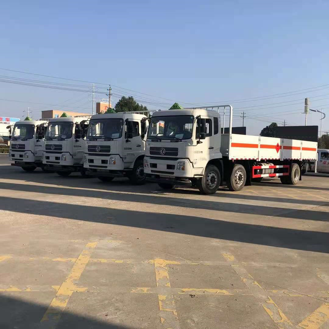 東風天錦7米7氣瓶運輸車