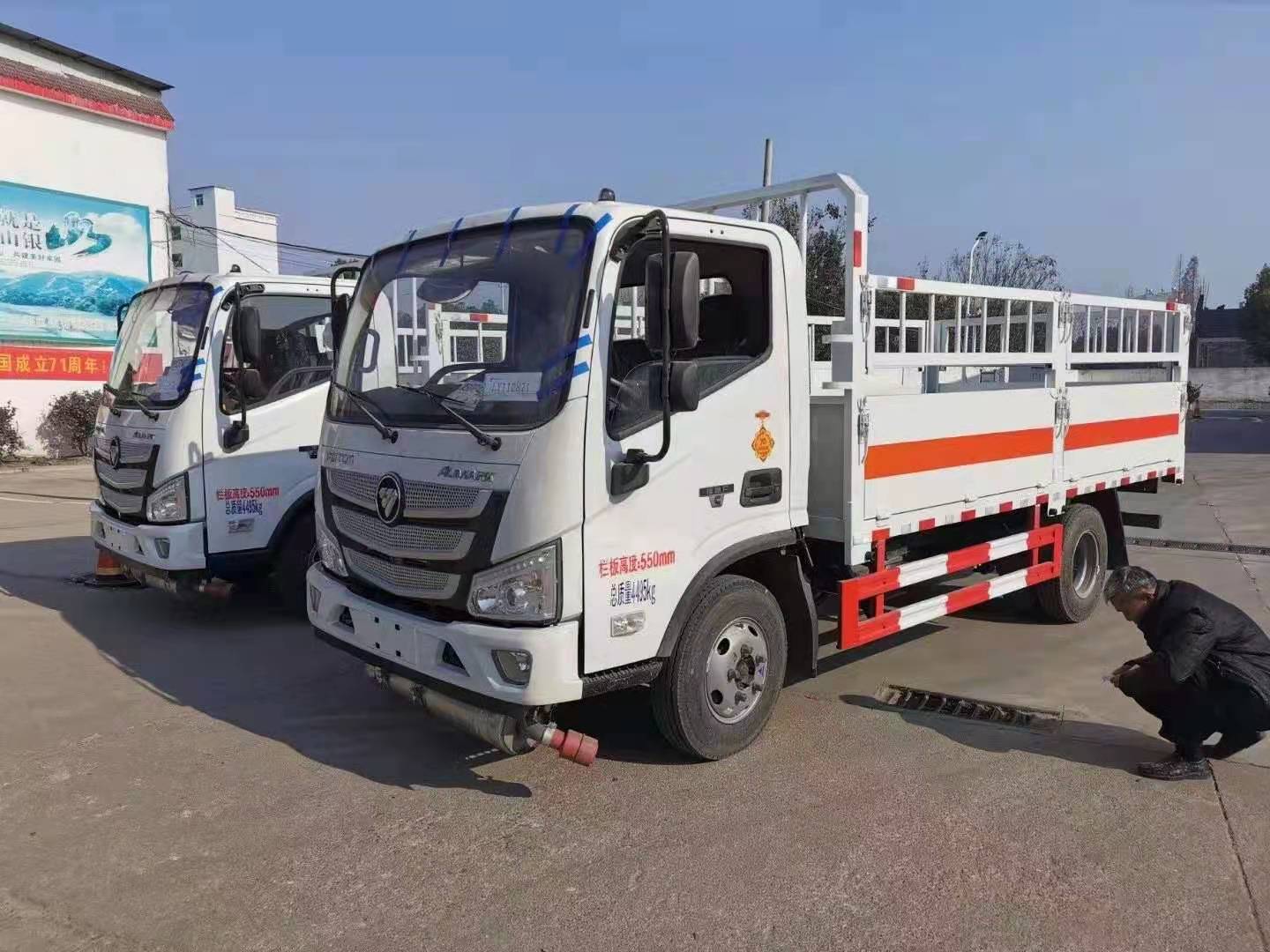 江西李總訂購2臺福田歐馬可國六氣瓶車