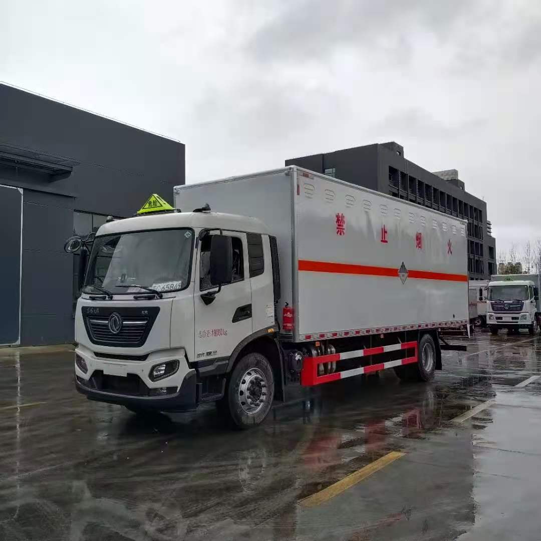 6米8東風天錦KR國六民爆器材車