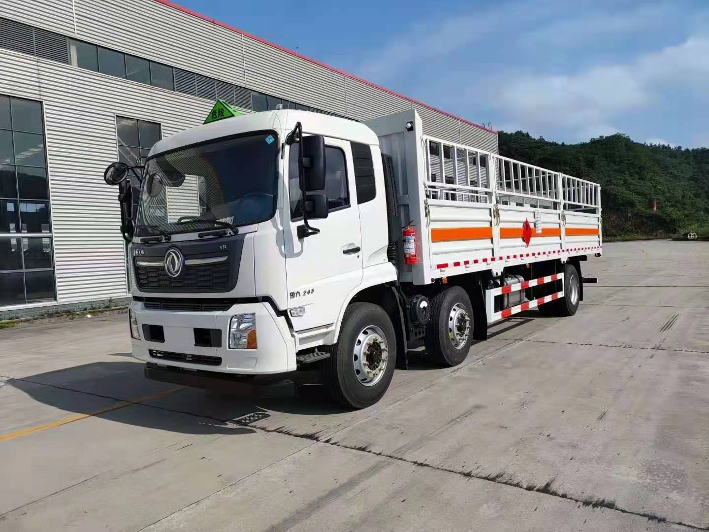 東風(fēng)天錦7米7國六氣瓶運(yùn)輸車