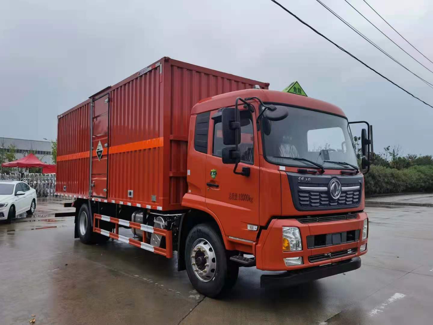 東風天錦國六瓦楞板危險品車