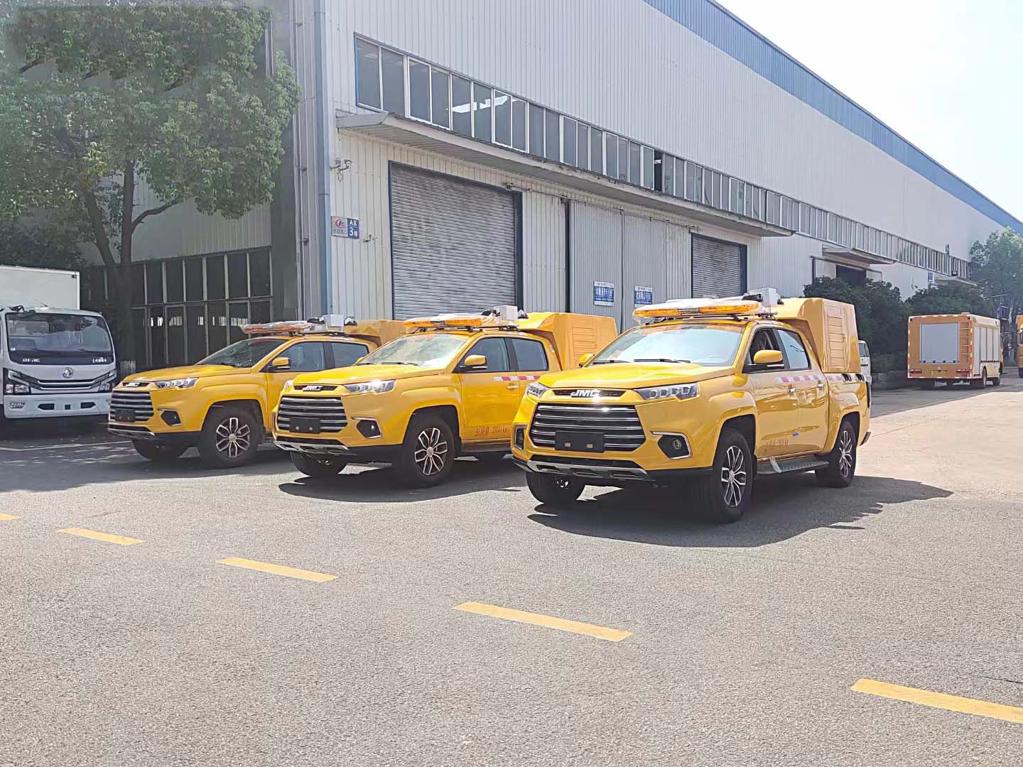 三臺江鈴國六四驅皮卡搶險車發車