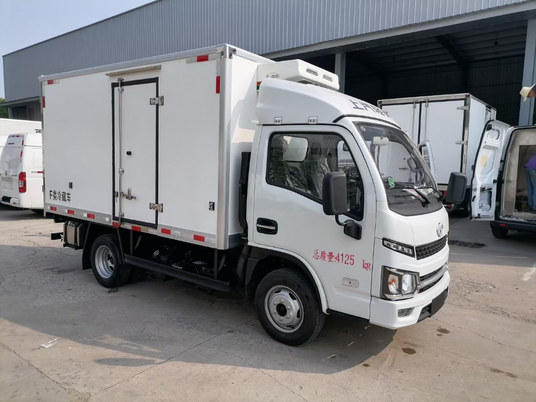 山西李總躍進S80國六藍牌無公害冷藏車