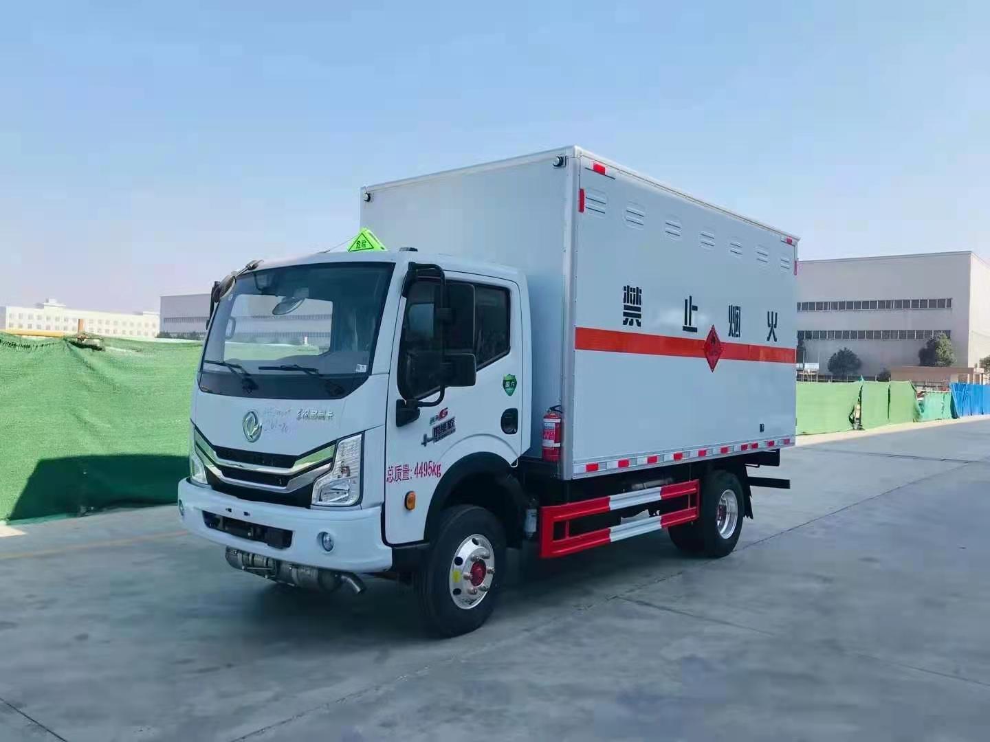 東風(fēng)多利卡D6黃牌易燃?xì)怏w廂式運(yùn)輸車