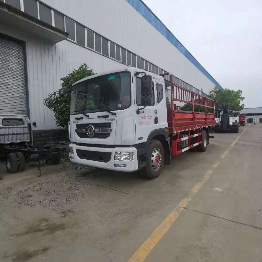 7米8東風(fēng)D9國六液化氣瓶車
