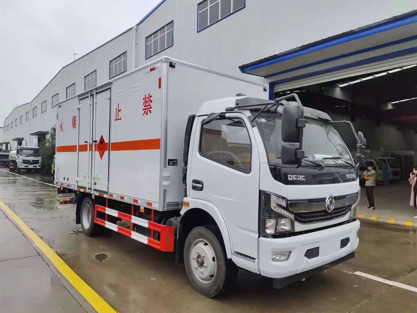 新款車型推薦---東風(fēng)大多利卡黃牌國六危險品車