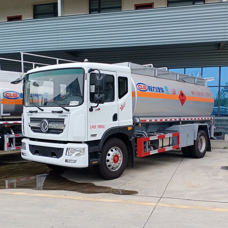東風(fēng)D9國六加油車現(xiàn)車供應(yīng)