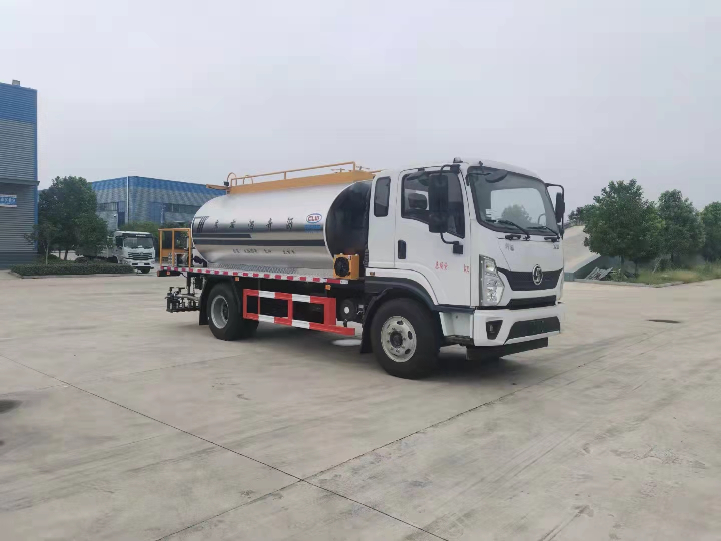 8噸陜汽軒德X9國六智能型瀝青撒布車