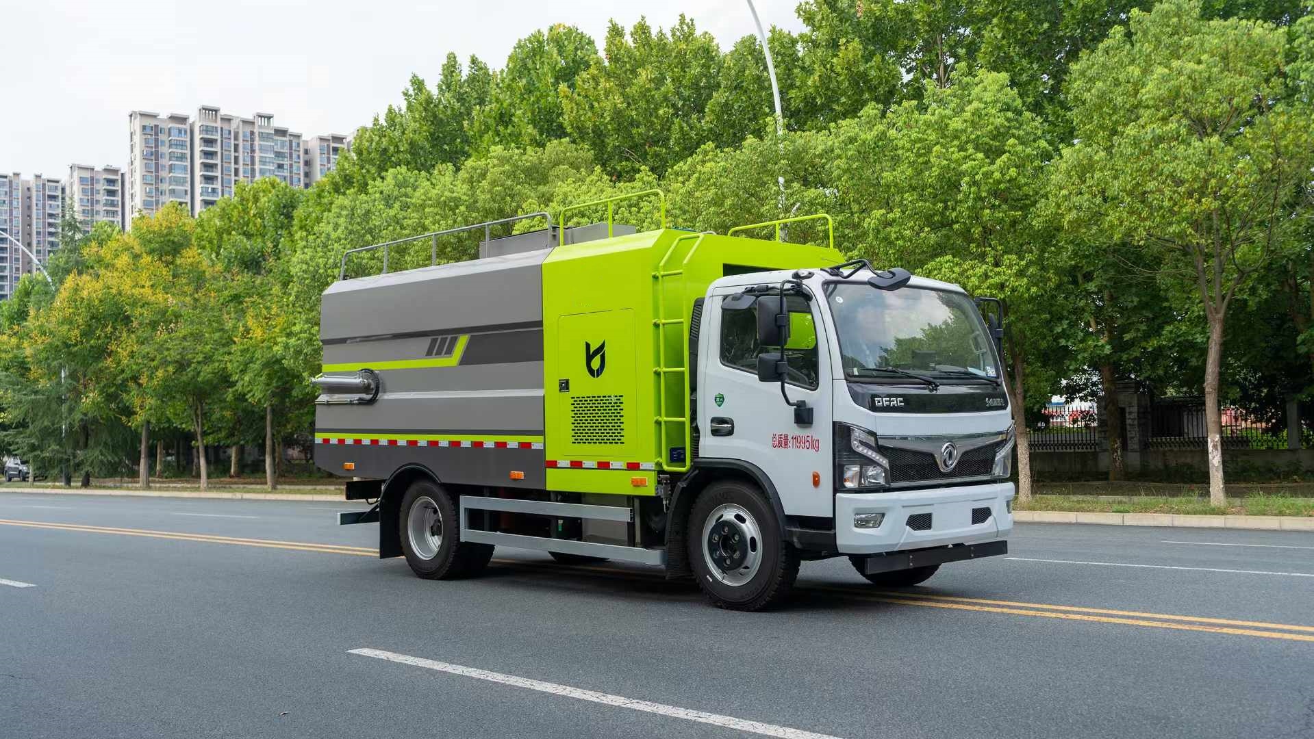 東風福瑞卡F7國六純電動吸塵車
