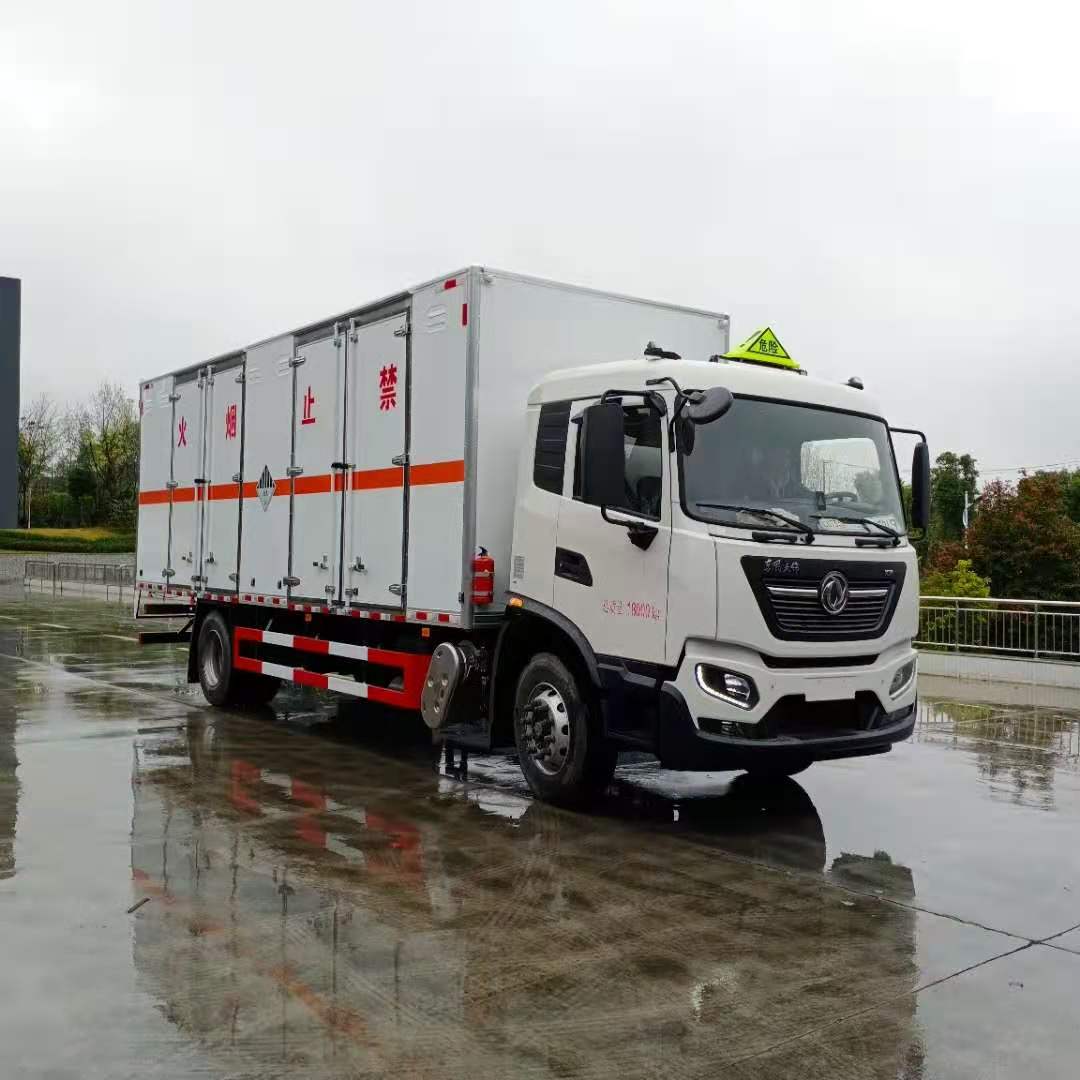拉腐蝕品，東風(fēng)天錦6米8國(guó)六10噸不銹鋼危險(xiǎn)品車更耐用