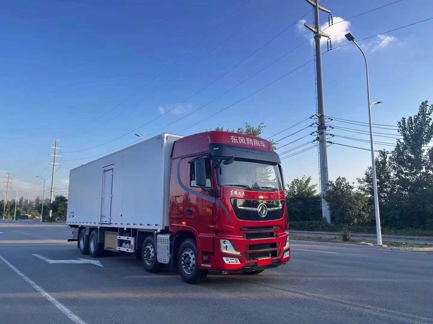 東風(fēng)天龍KX旗艦版國(guó)六冷藏車