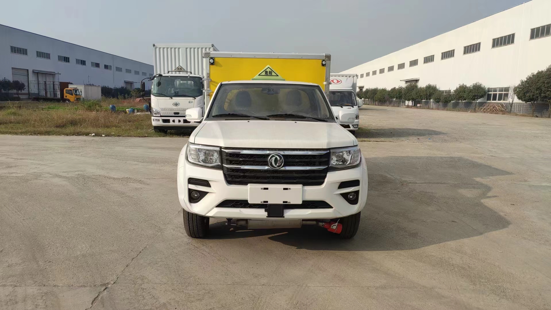 東風(fēng)日產(chǎn)皮卡國六四驅(qū)爆破器材運輸車