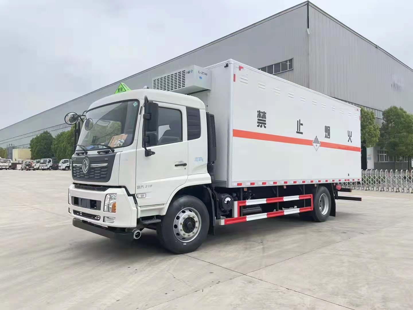 東風天錦帶冷機國六危險品車