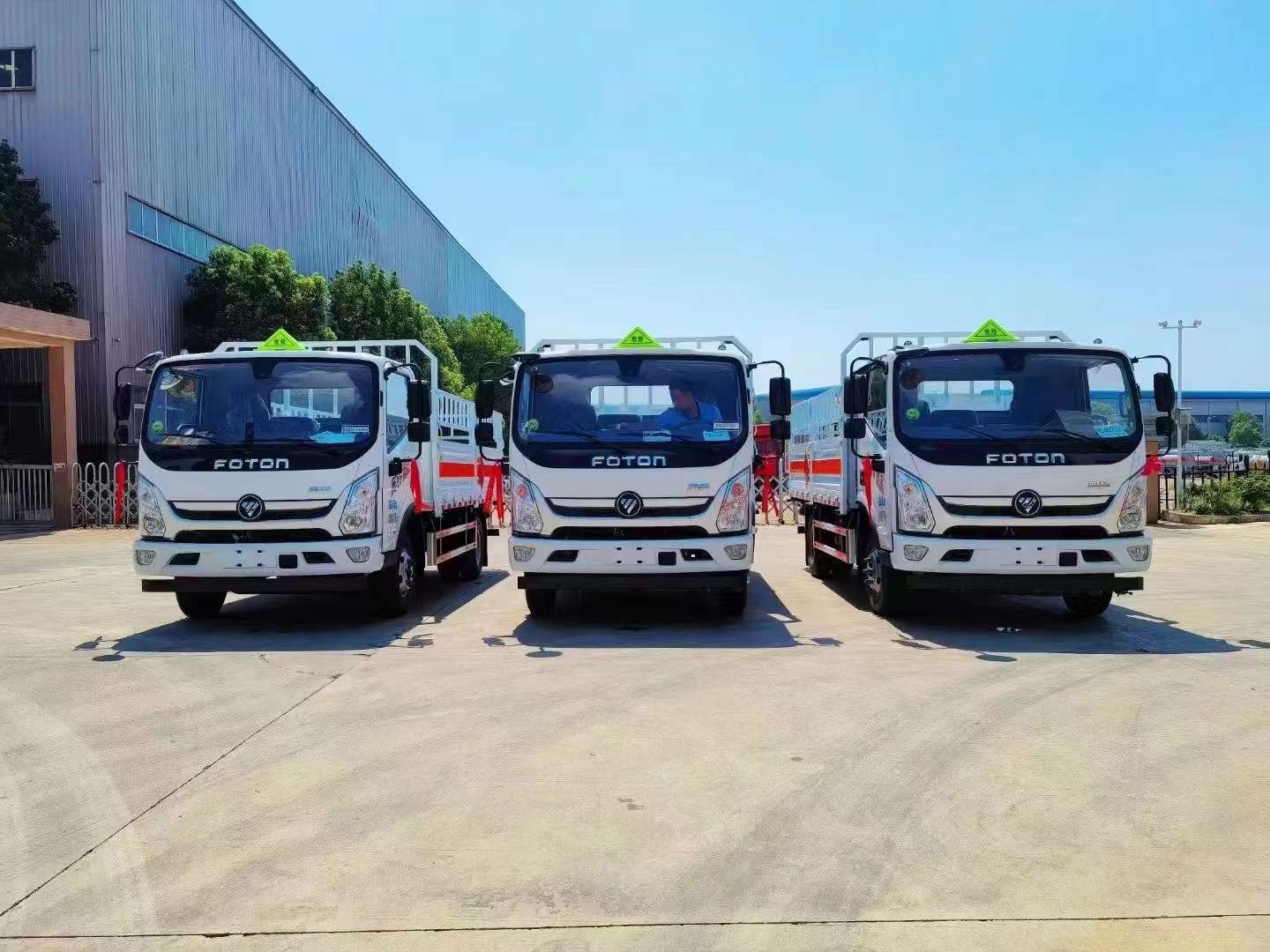 遼寧錦州吳總訂購3臺福田奧鈴小黃牌氣瓶車