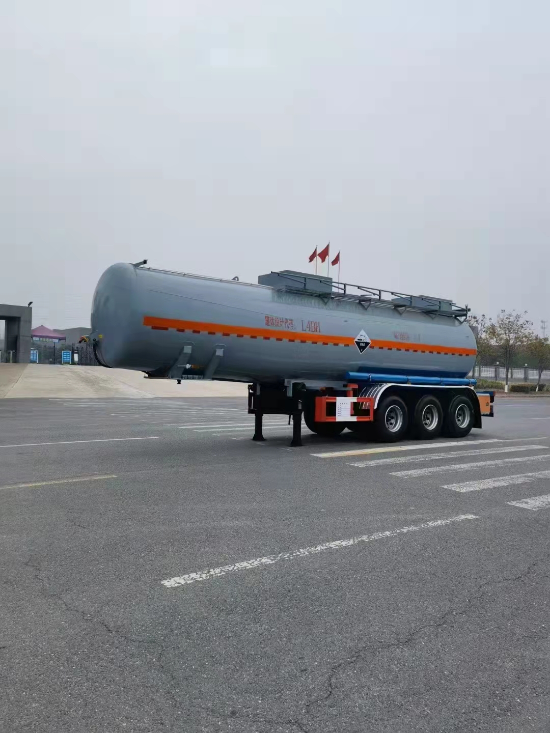 29立方國六腐蝕性物品罐車