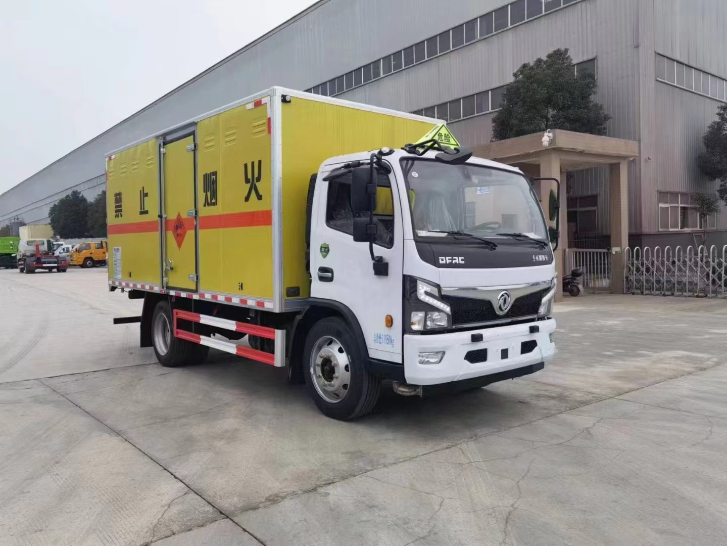東風大福瑞卡國六民爆物品運輸車