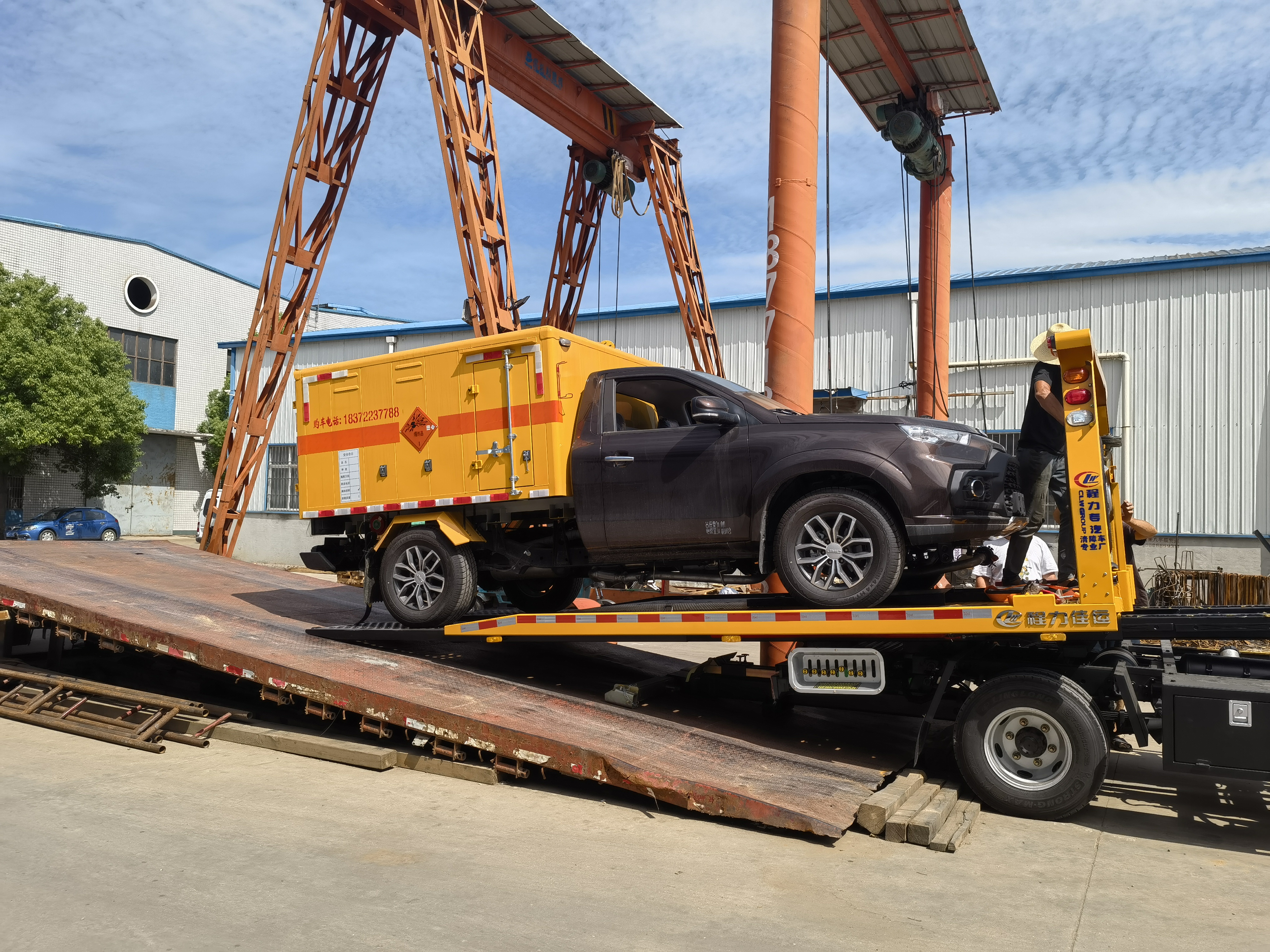江鈴四驅(qū)皮卡國六危化品車