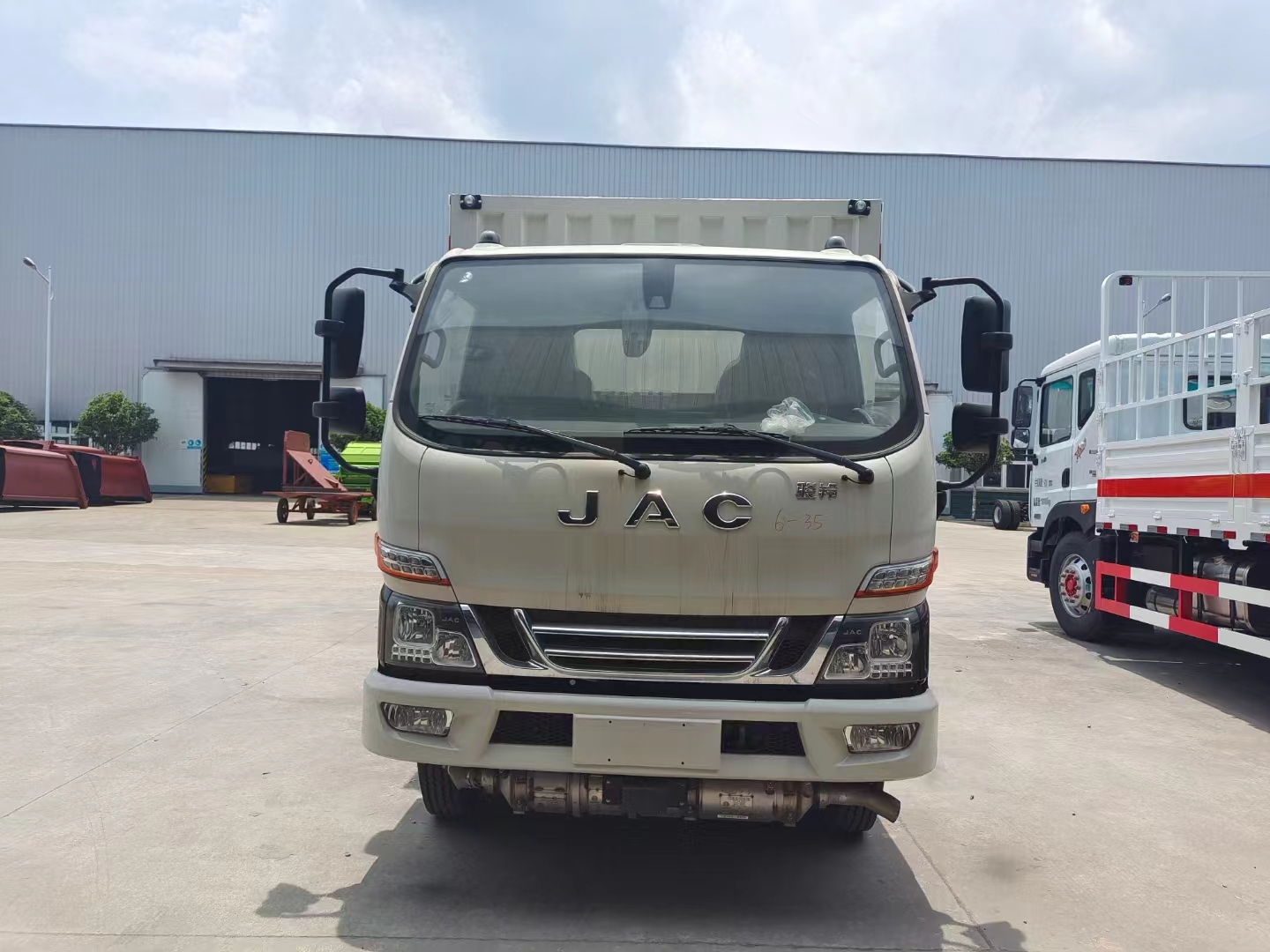經(jīng)典車型推薦——江淮國六藍牌雜項危險物品廂式運輸車