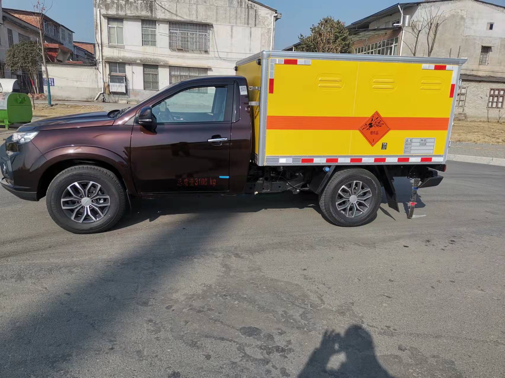 越野安全的江鈴四驅皮卡防爆車