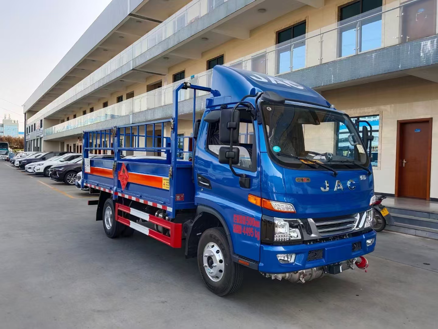 江淮駿鈴國六藍色藍牌氣瓶車