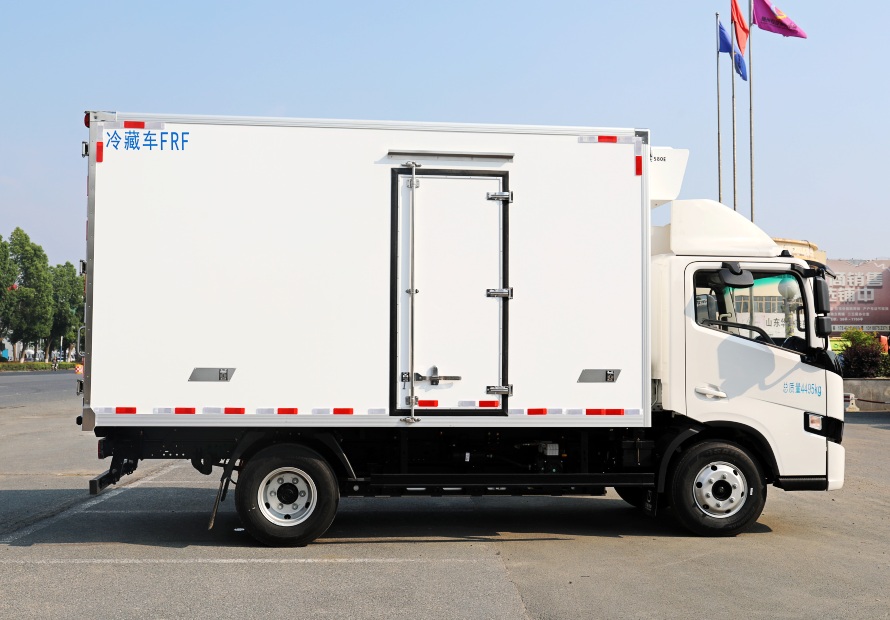 4.2米吉利純電動(dòng)89度電續(xù)航200多公里冷藏車(chē)