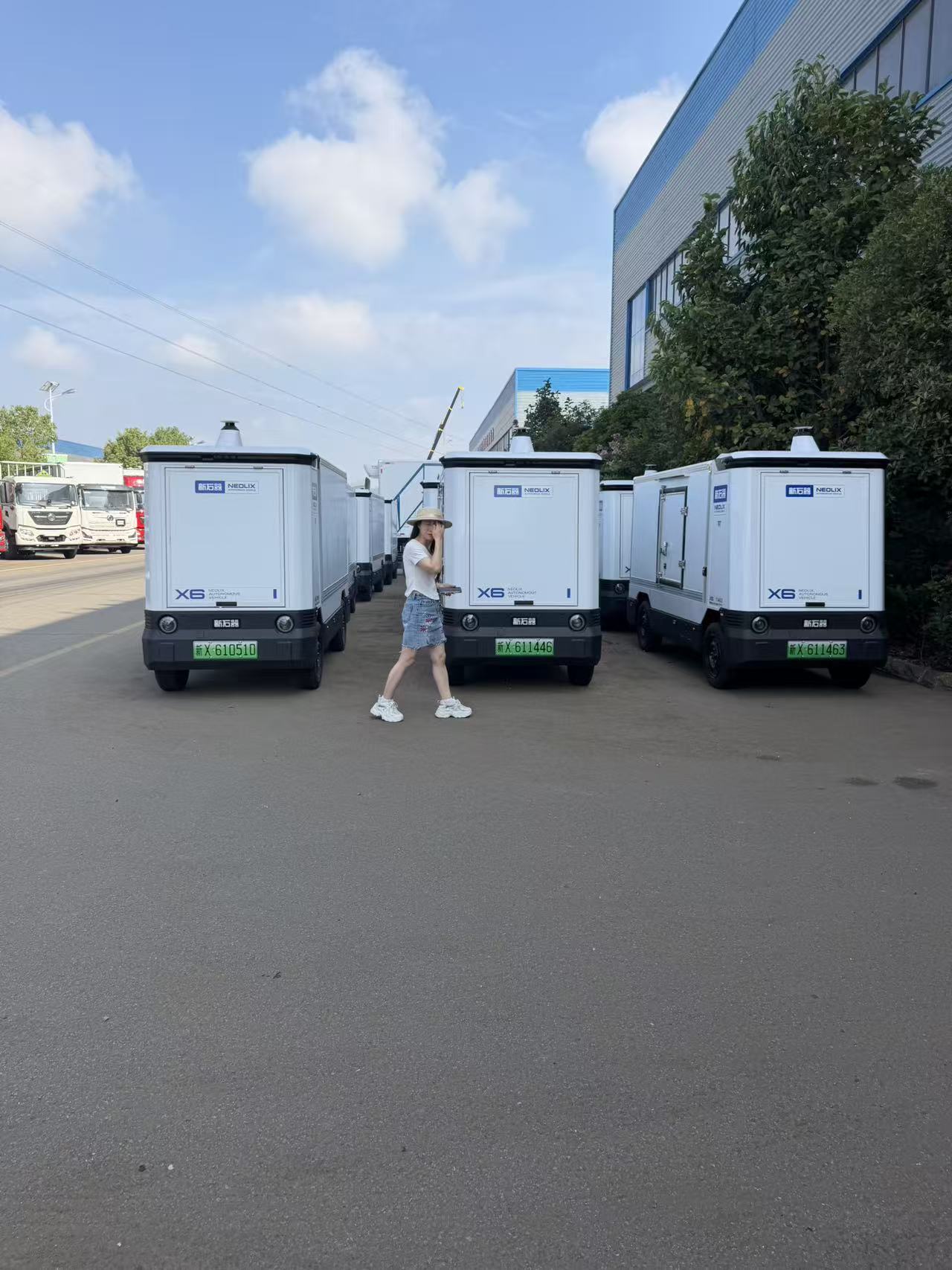 新石器X6國六無人配送冷藏車