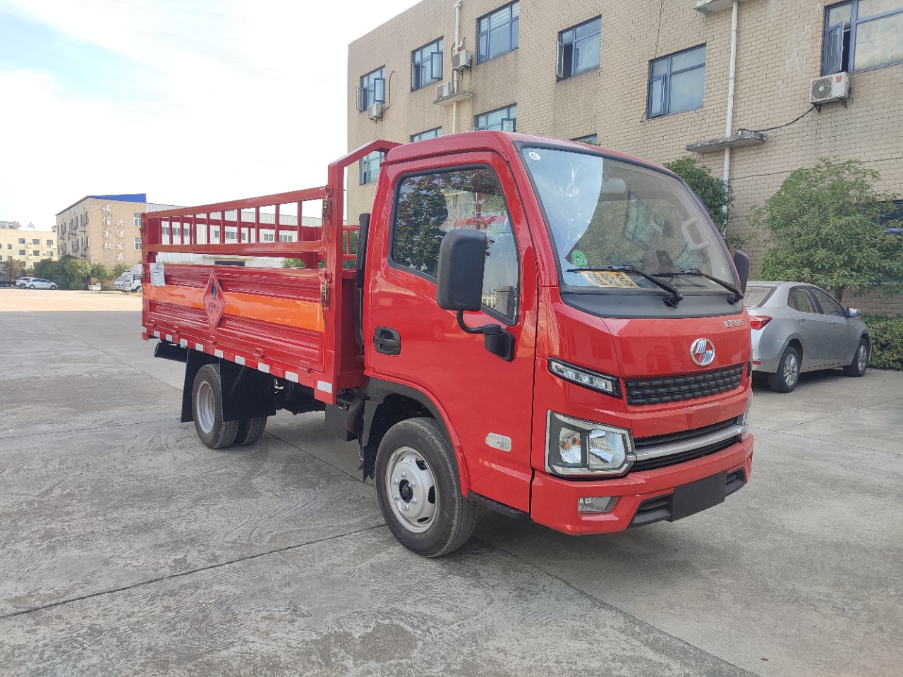 躍進汽油3.65米氣瓶運輸車